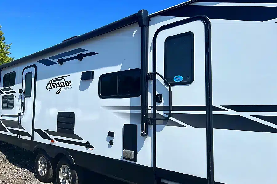 2021 Grand Design Imagine 2800BH #2