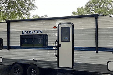 2021 Gulf Stream Enlighten