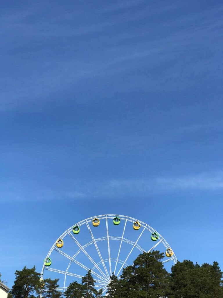 ferris wheel scenery
