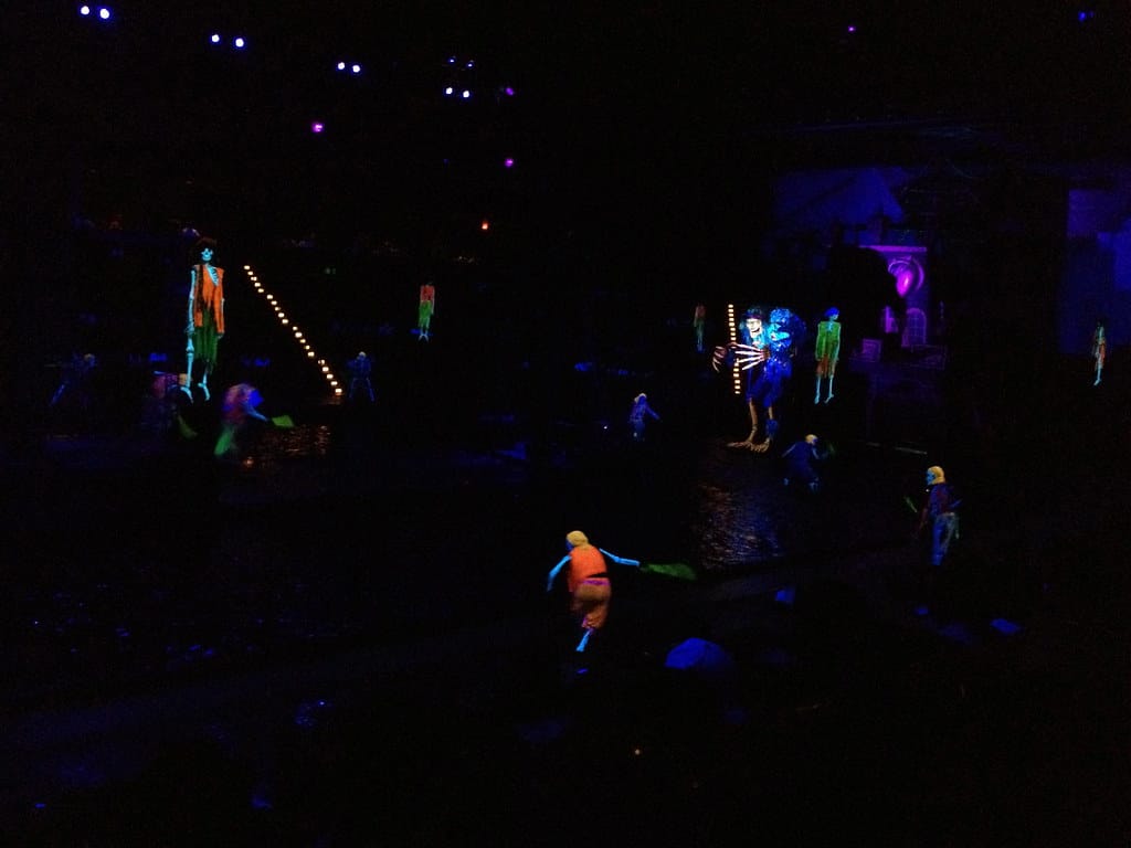 404d8b98 74fa 4b4e a67d 16fa08295e89